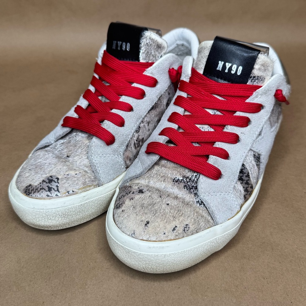 Steve Madden Retro Philosophy Lace Up Star NY90 size 7.5